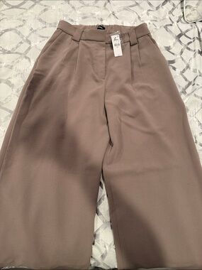 Express Wide-Leg High-Rise Pants in Taupe